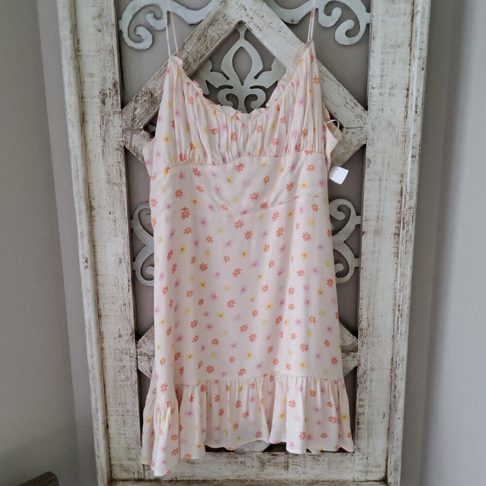 Elodie Women's Junior Floral Tie Strap Ruffle Hem Smocked Sundress Mini Dress